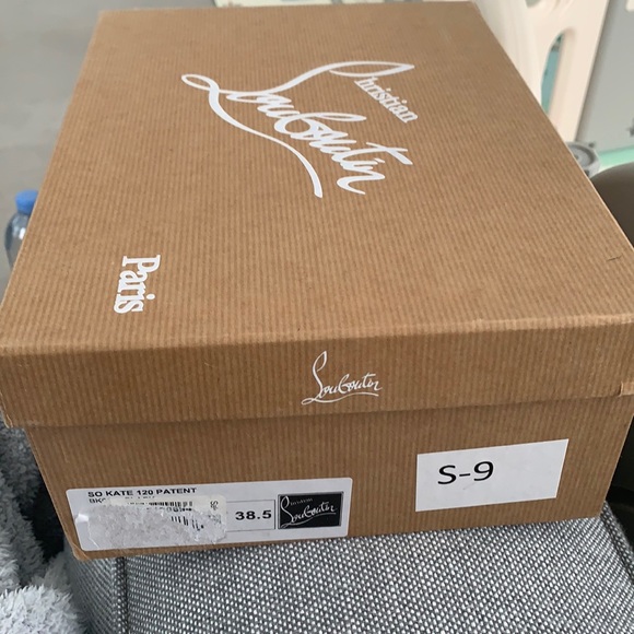 Christian Louboutin So Kate Heels 38.5 - Picture 3 of 3